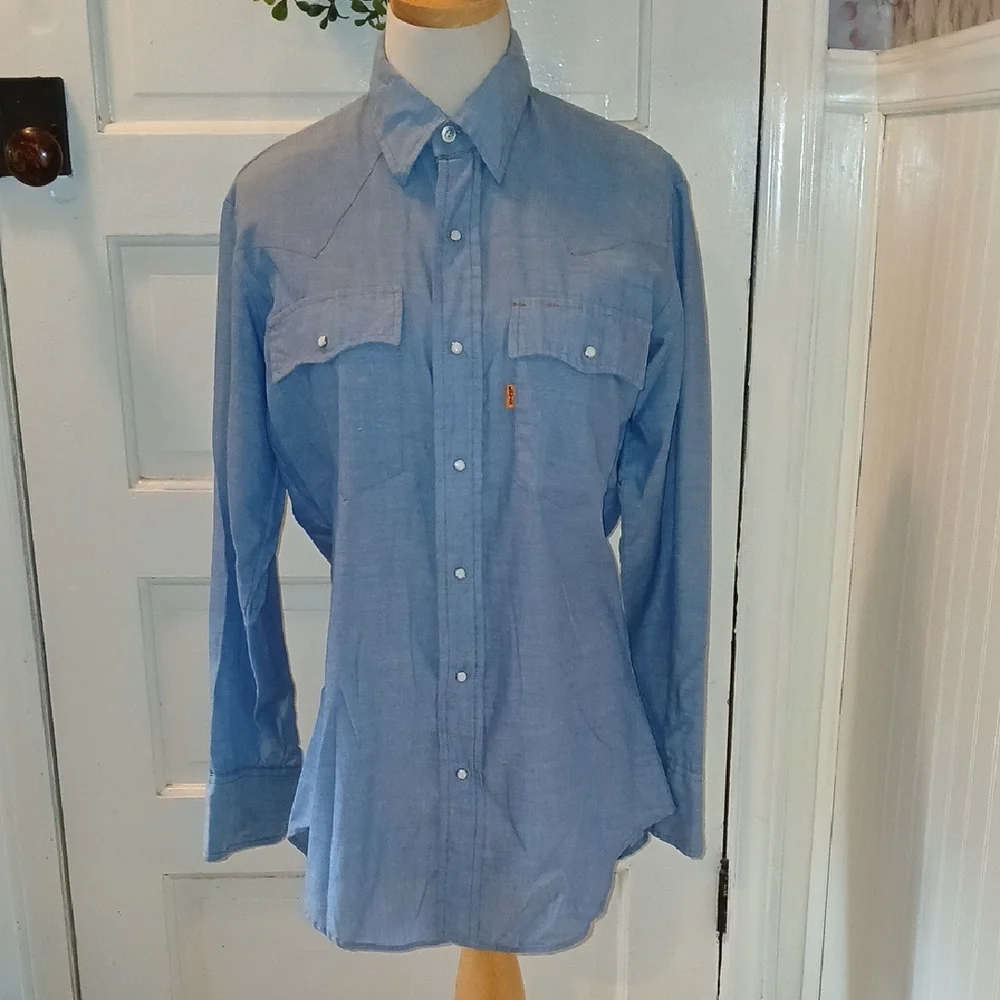 Levi's Men's Light Blue Casual Shirt